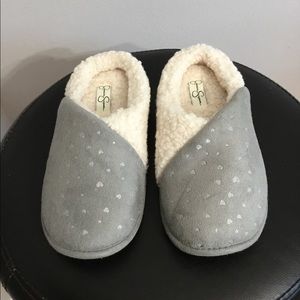 Jessica Microsuede Metallic Heart Print Gray/Silver/Faux Fur Slippers